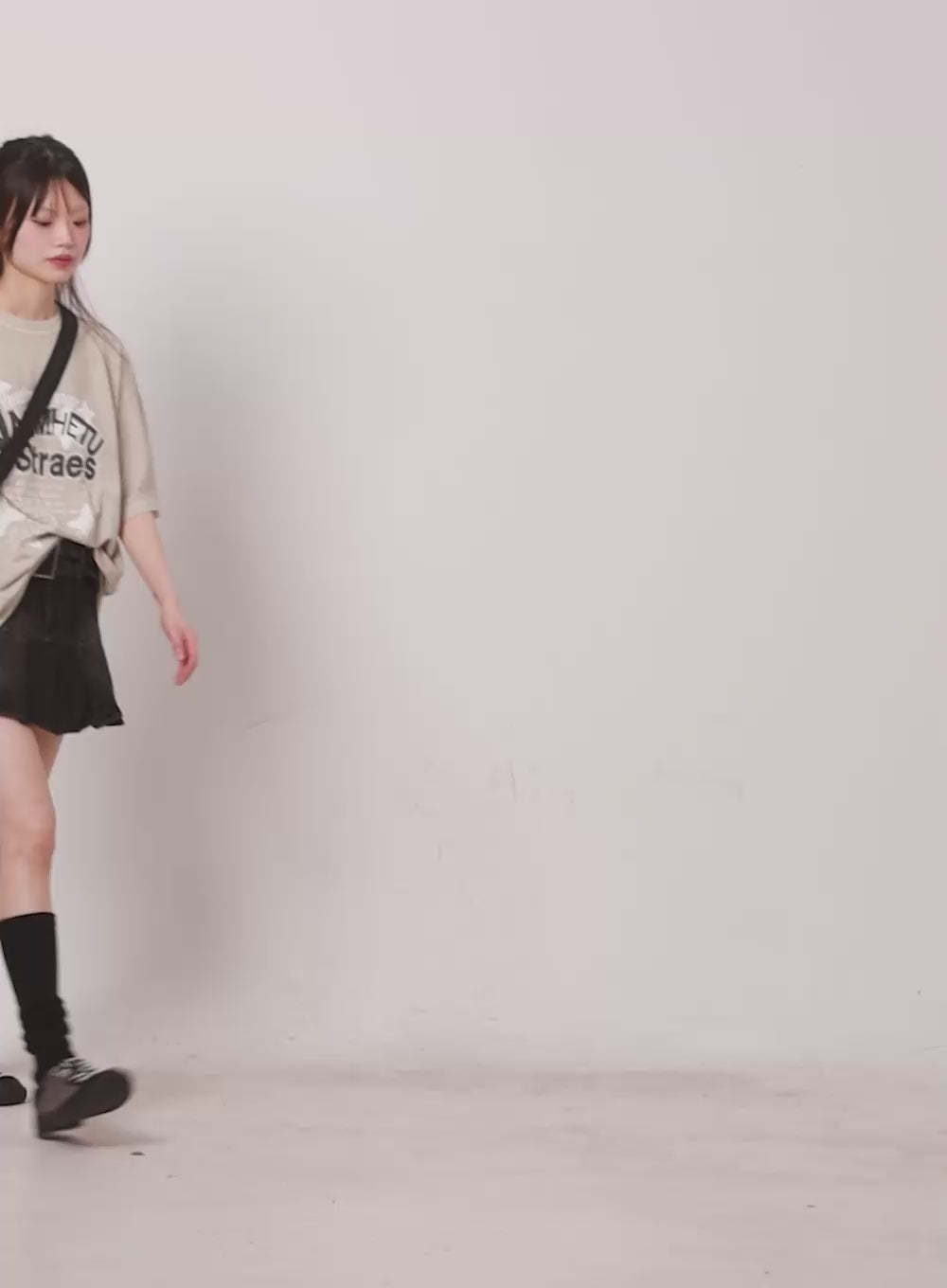 Pleated Denim Buckle Mini Skirt IY502