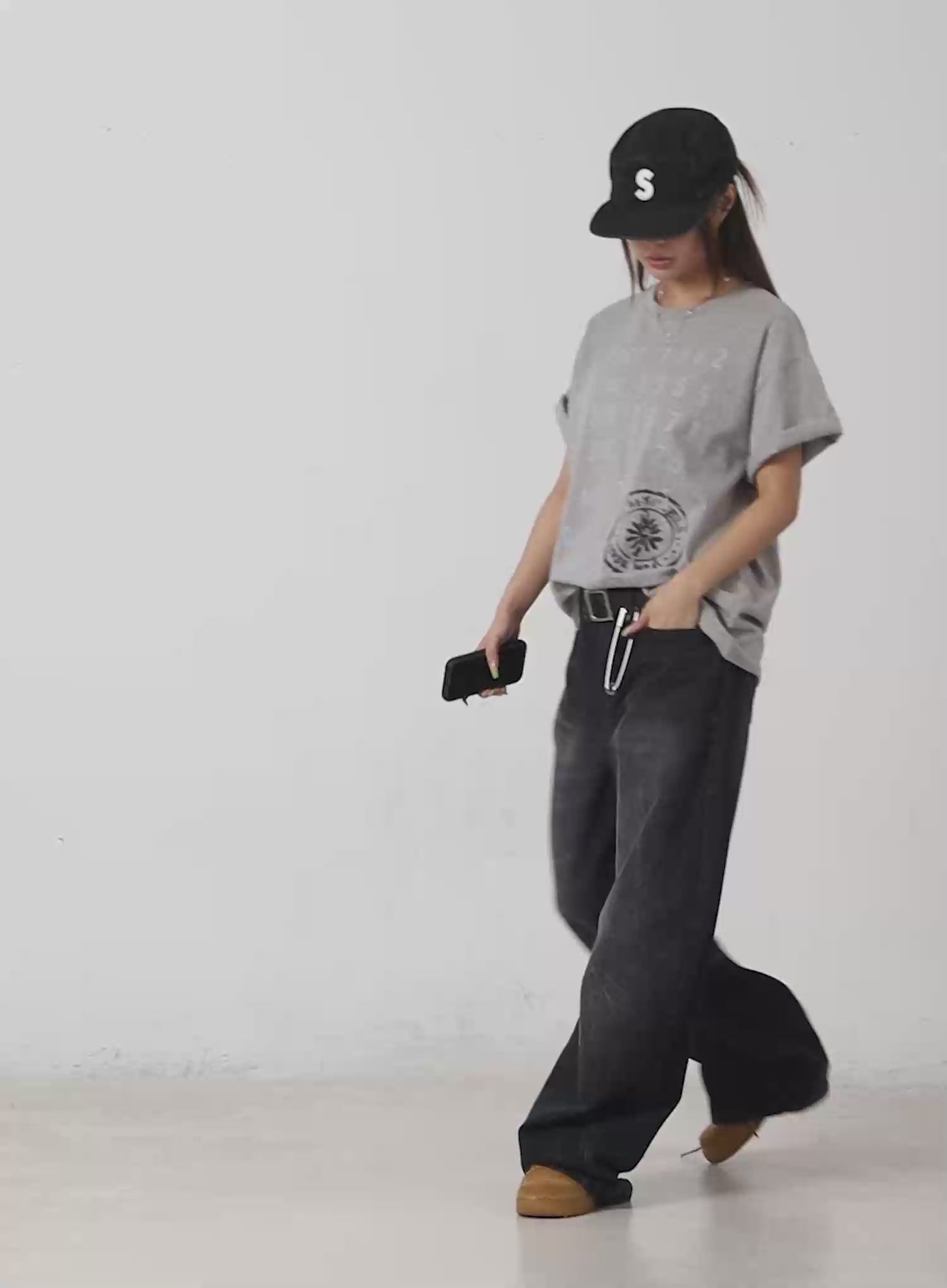 Zoraya Washed Low-Rise Baggy Jeans CM520