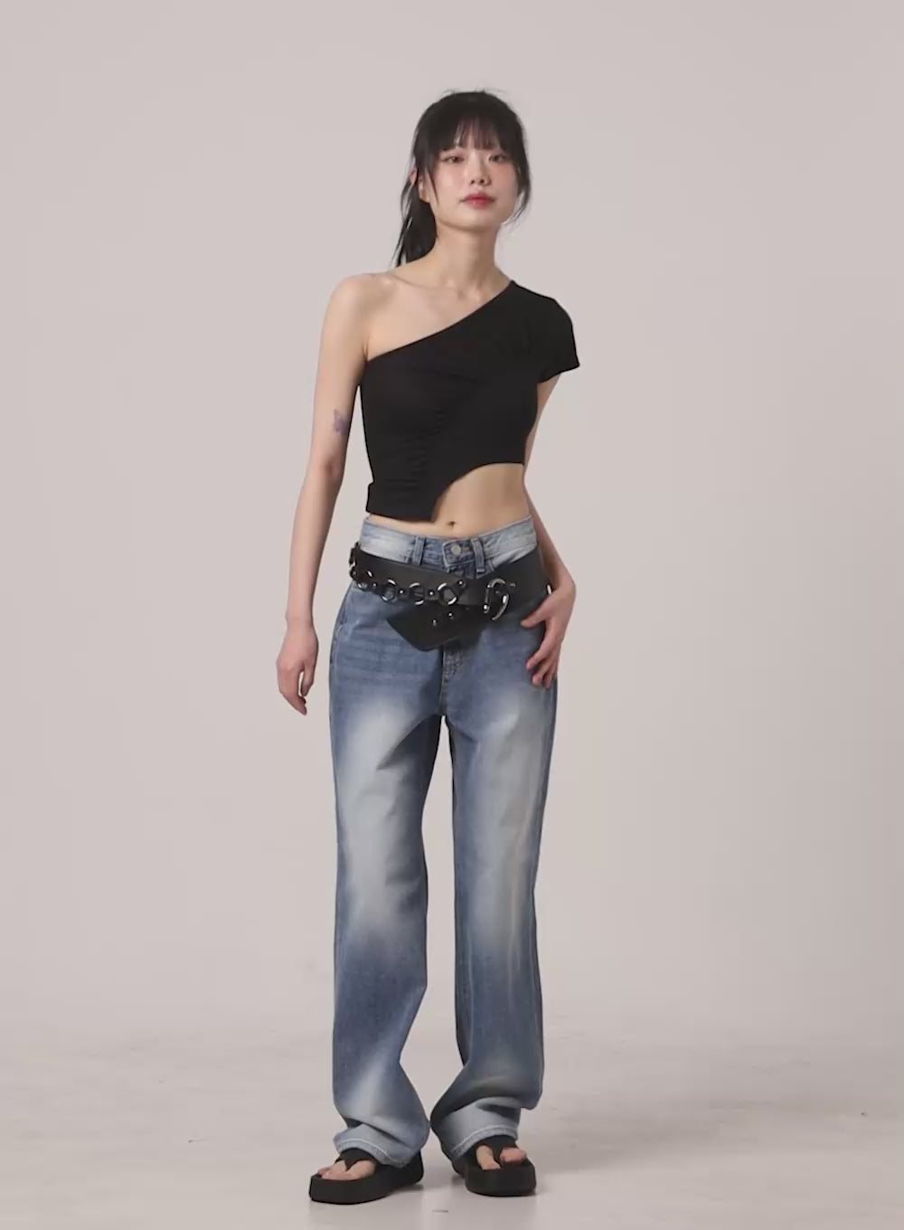One-Shoulder Shirred Crop Top CU410