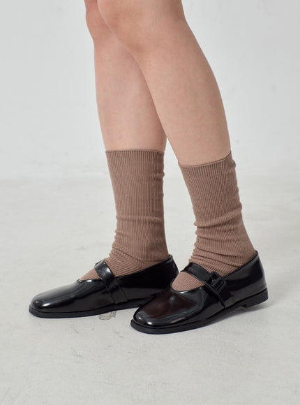 Ribbed Knit Socks OJ331