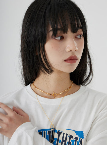 Two-Layer Chain and Square Pendant Necklace OO24