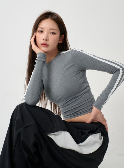 Unique Side Zipper Detailing Wide Bending Pants IS07