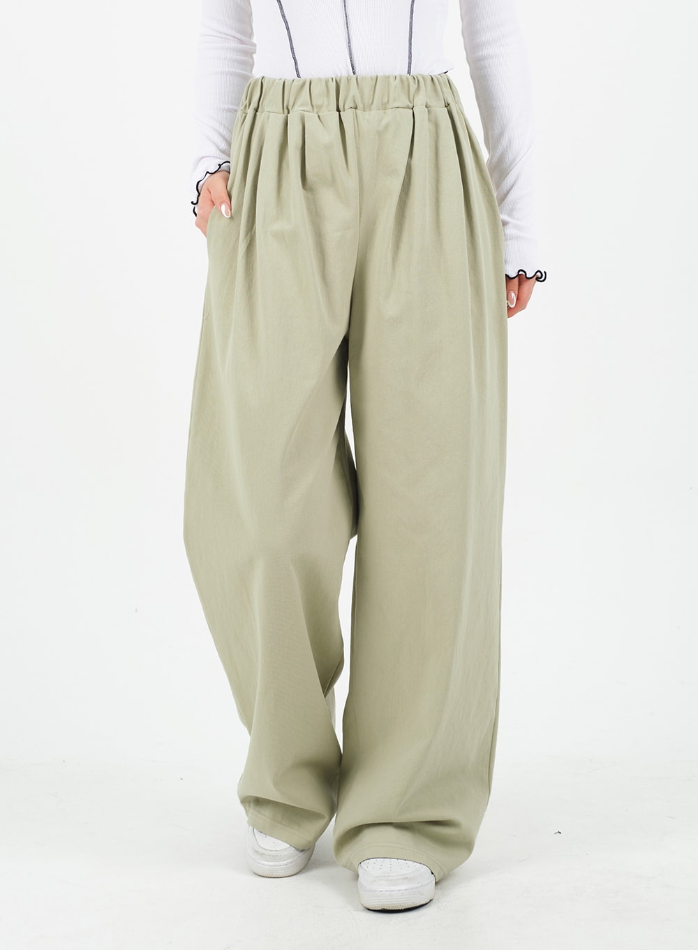 Mid-rise Wide Banded Cotton Pants CA08