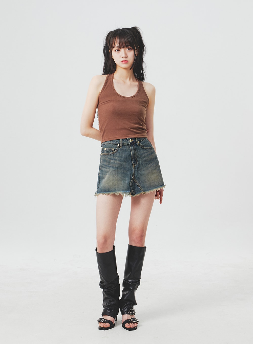 Mini denim hotsell ripped skirt black