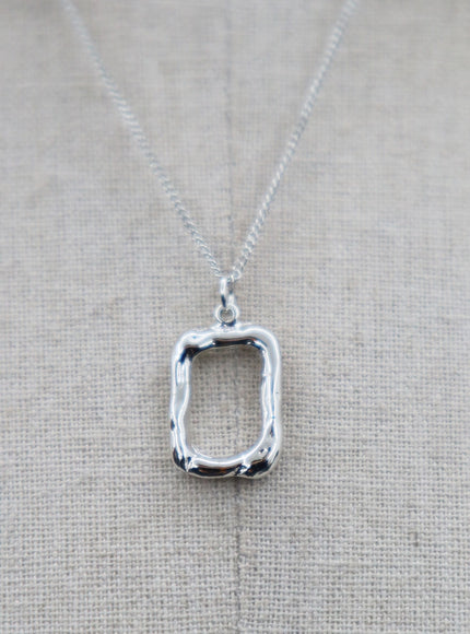 Two-Layer Chain and Square Pendant Necklace OO24