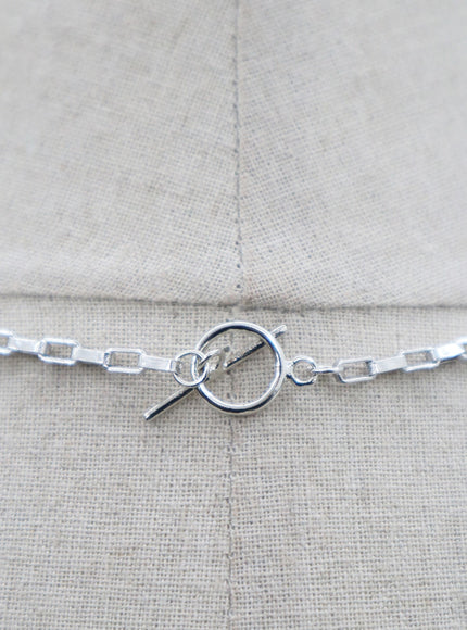 Two-Layer Chain and Square Pendant Necklace OO24