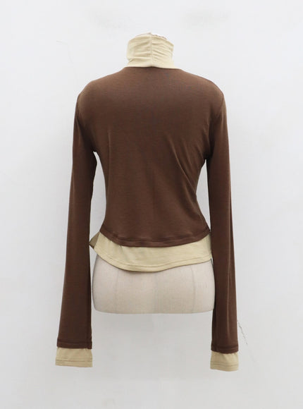 Layered Two Color Turtleneck CD26