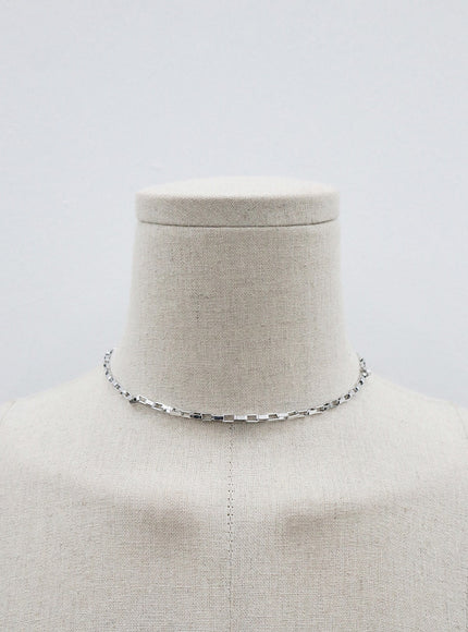 Two-Layer Chain and Square Pendant Necklace OO24